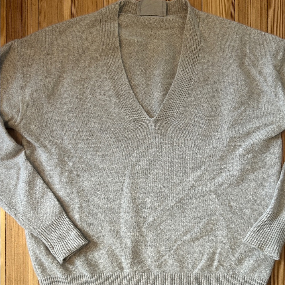 Everlane Cashmere Vneck Oatmeal Sweater Small S